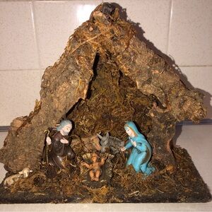 Vintage Wooden Christmas Nativity Scene Made In‎ Italy Mary, Joseph, baby Jesus￼